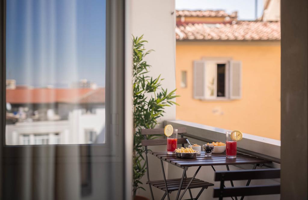 Simple Station Stay Florenz Exterior foto